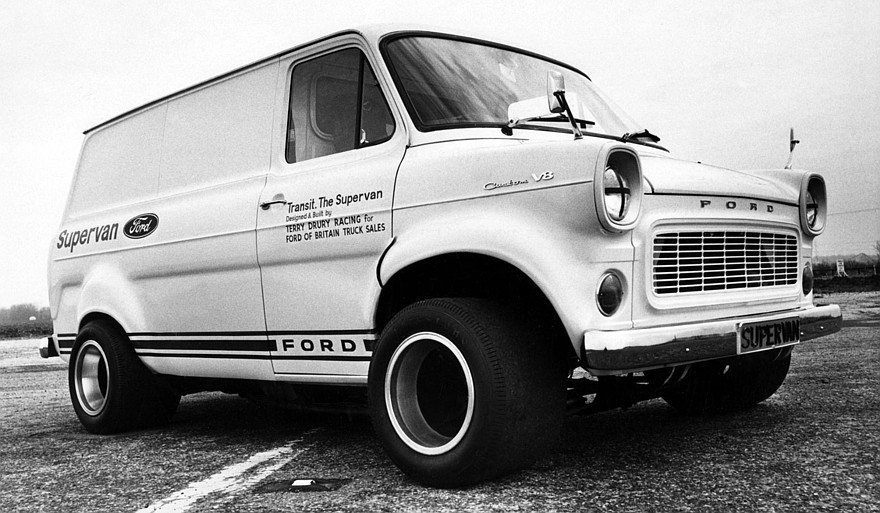 Ford Supervan: мотор Формулы-1 и 2000 лошадиных сил в развозном фургоне