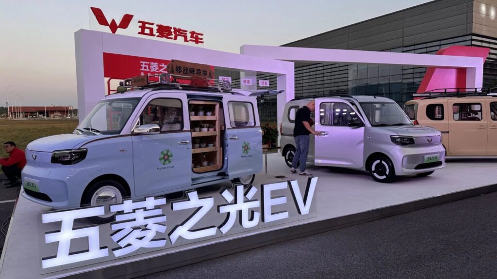 Wuling Zhiguang EV: новый электромобиль с батареей 17,6 кВт·ч от SGMW